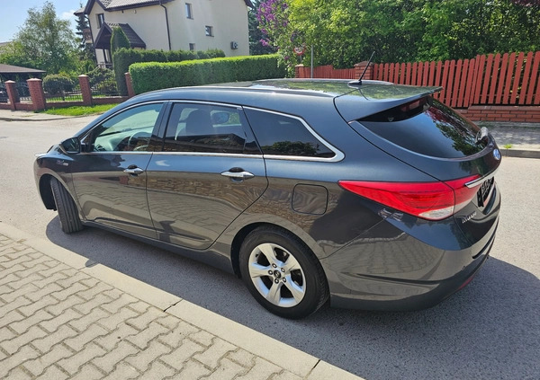 Hyundai i40 cena 34400 przebieg: 209000, rok produkcji 2012 z Barlinek małe 781